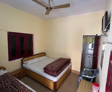 3 Bed Room